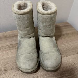 Women’s UGG cream boots, size 7